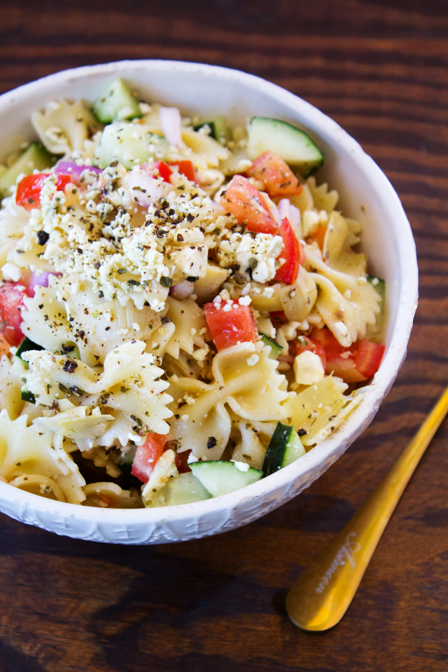delicious and easy Greek pasta salad recipe