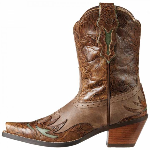 Ariat's Dahlia cowboy boot in brown