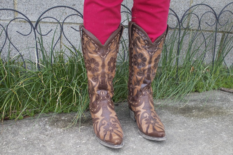 Lane Boot cowboy boot giveaway from Langston's on Horses & Heels