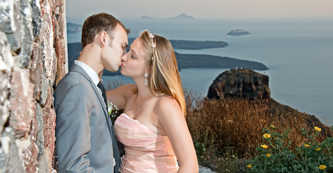 Wedding photos in Santorini, Greece