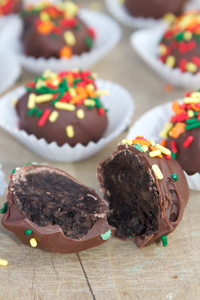 Peanut Butter Oreo Truffles with Sprinkles