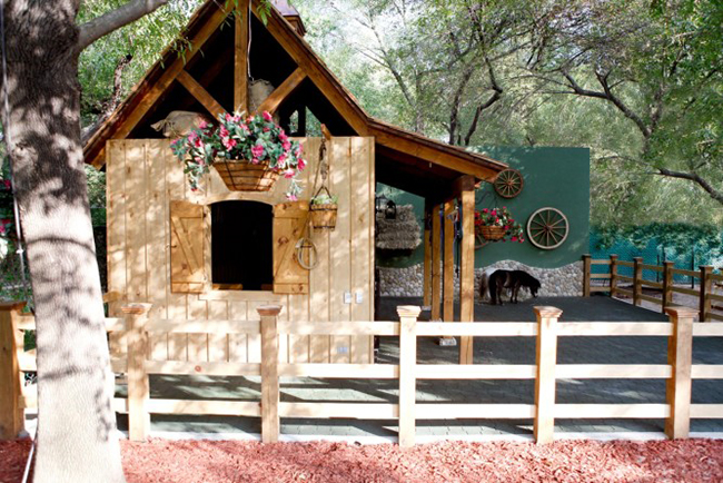 Small Horse Barn in Mexico for two
