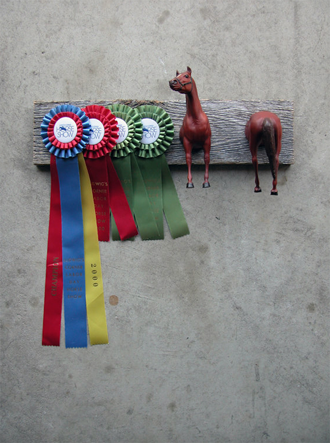 Breyer Horse Ribbon Rack
