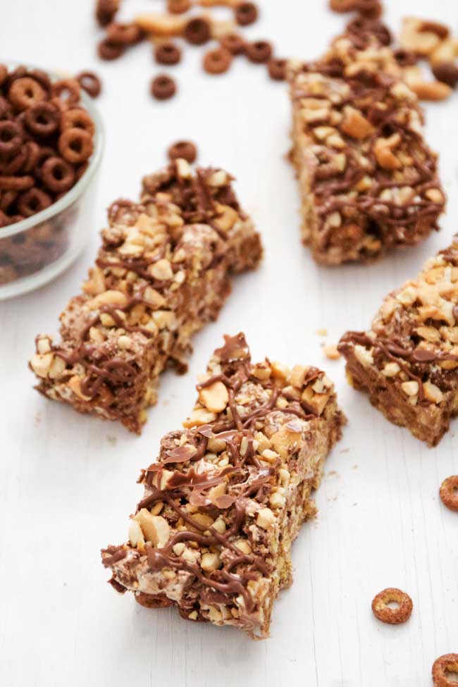 Chocolate Peanut Butter Cereal Bars made with Chocolate Cheerios, cashews, milk chocolate, and marshmallow