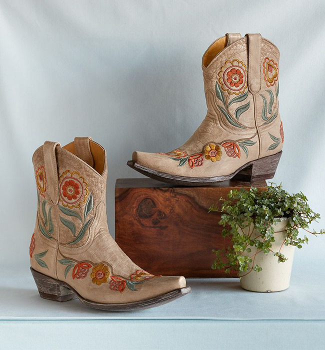 Orenda shortie boots by Old Gringo